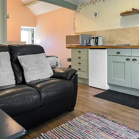 בית נופש Swallow - Uk47528